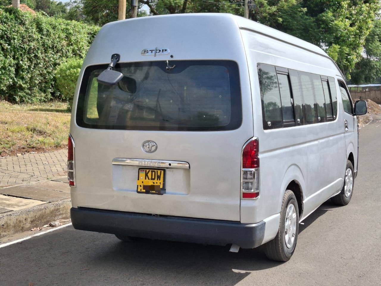 Toyota Hiace 7L High Roof