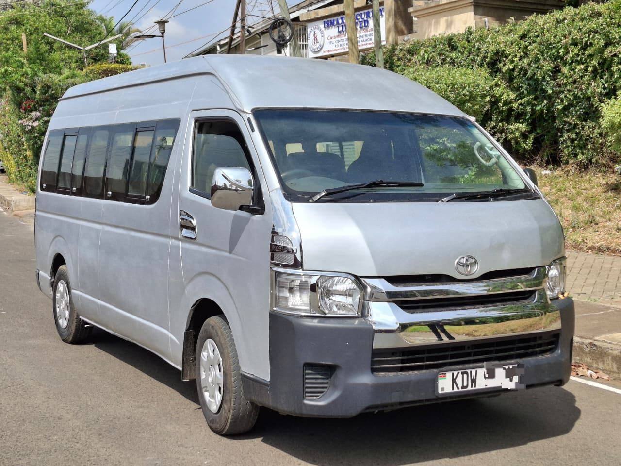 Toyota Hiace 7L High Roof