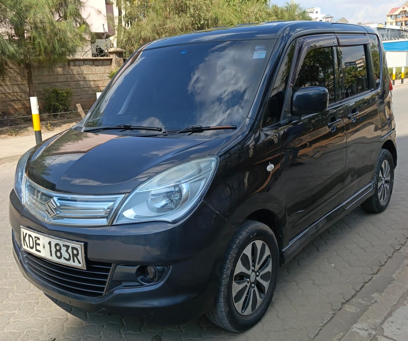 Suzuki Solio