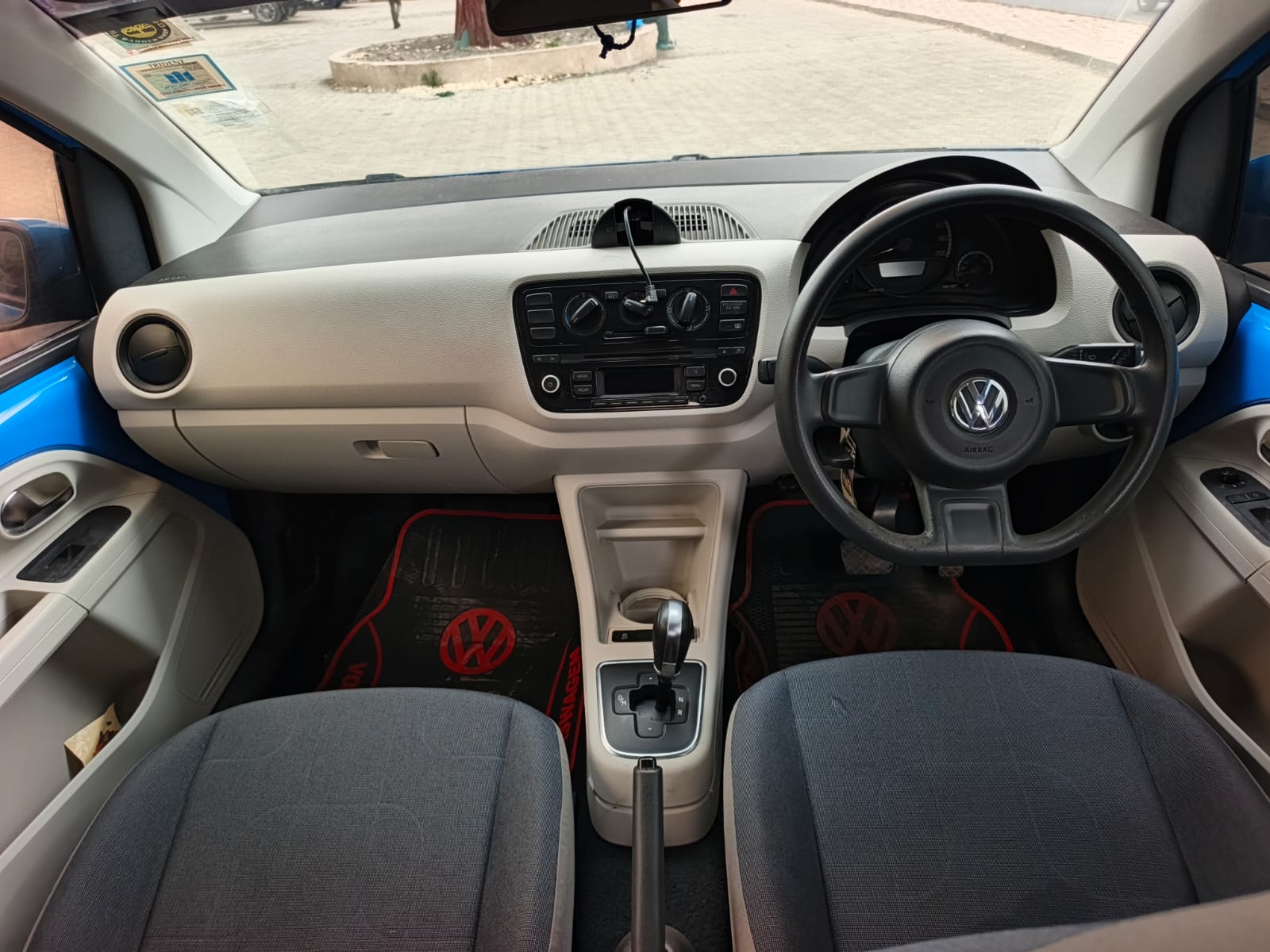 Volkswagen UP