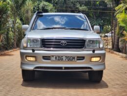 TOYOTA LAND CRUISER