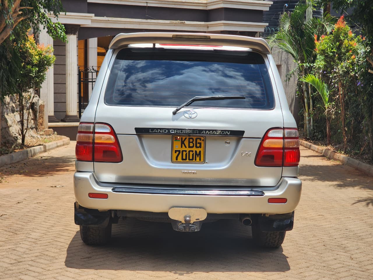 TOYOTA LAND CRUISER