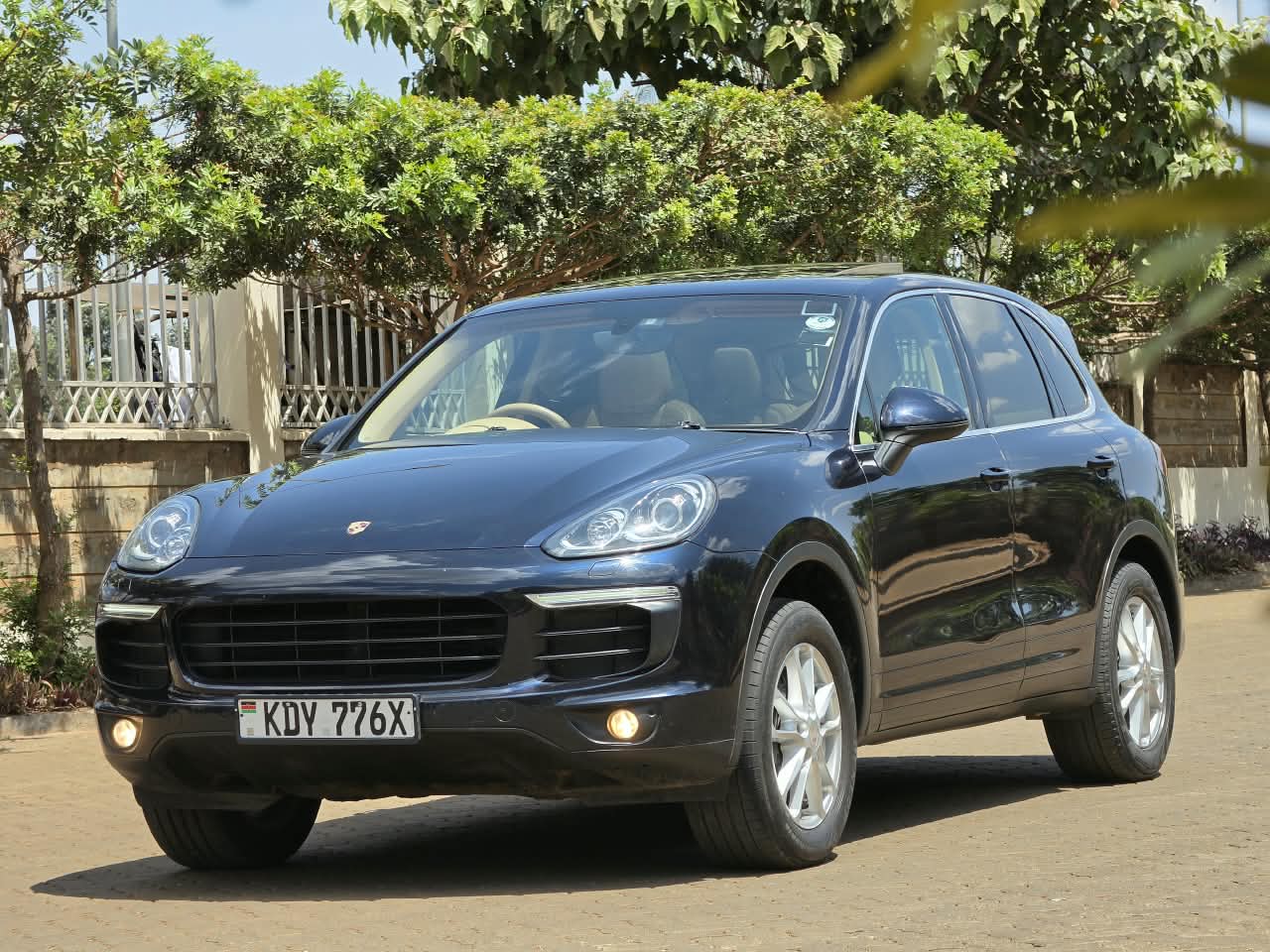 PORSCHE CAYENNE