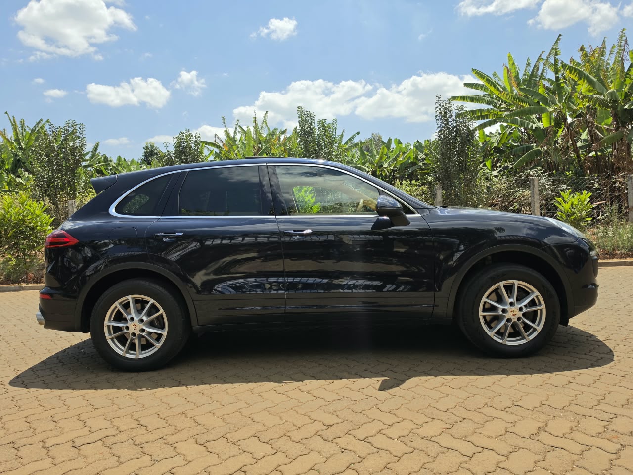 PORSCHE CAYENNE